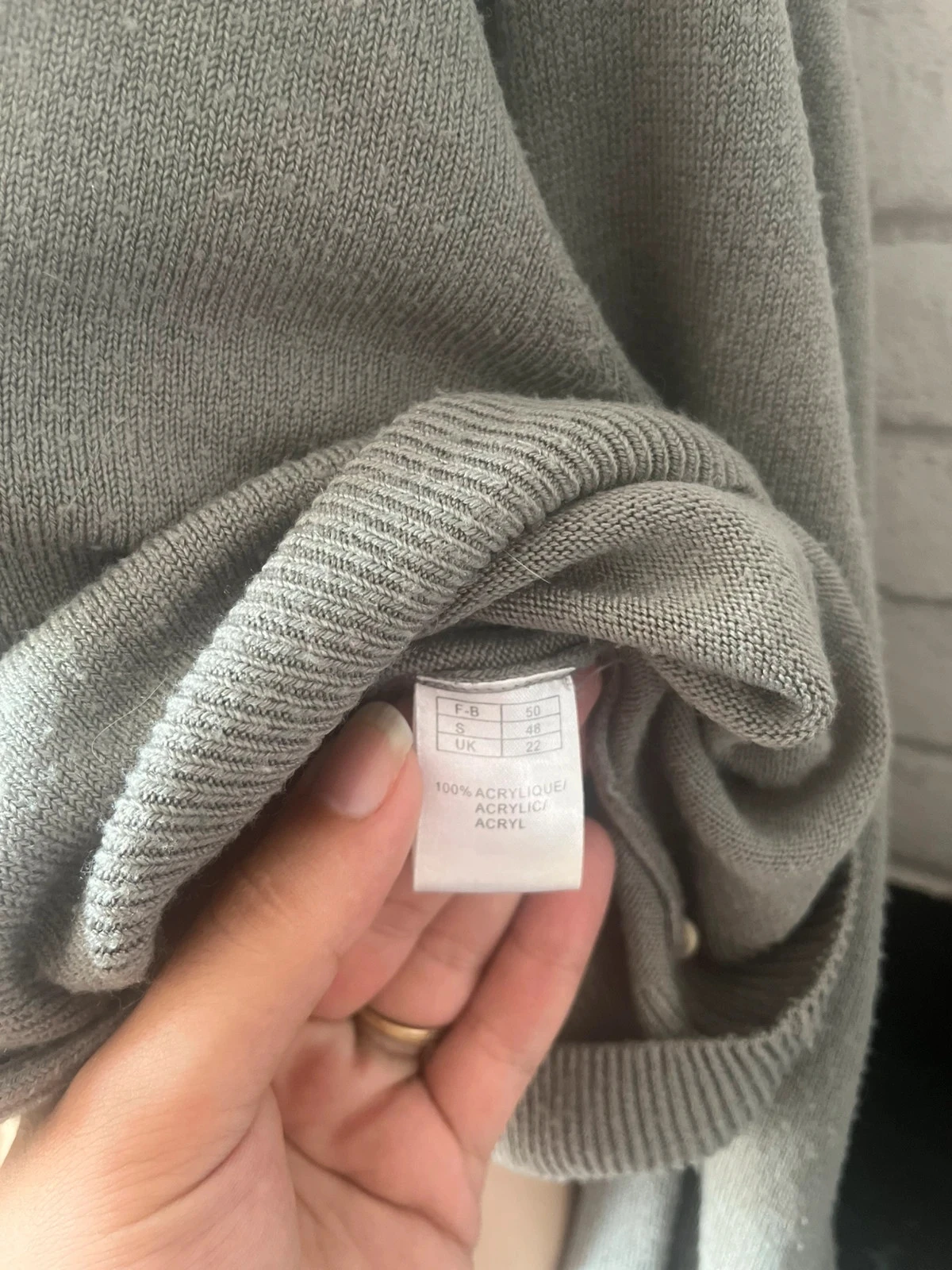 Gilet boutonné gris taupe – Taille 50 – Marque Daxon – photo 2